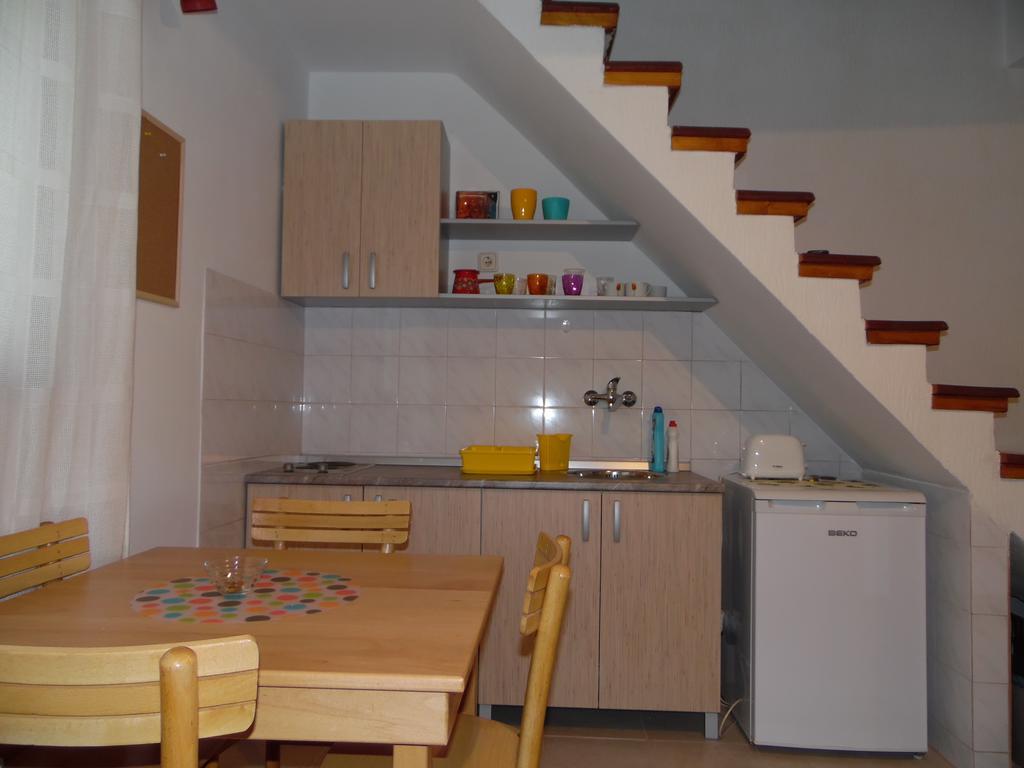 Apartment Vracar Belgrad Zimmer foto